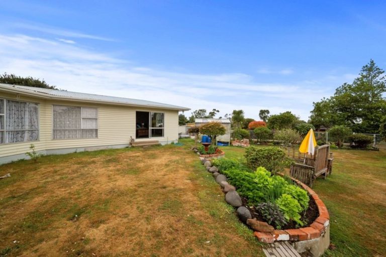 Photo of property in 21 Beaconsfield Road, Midhirst, Stratford, 4394