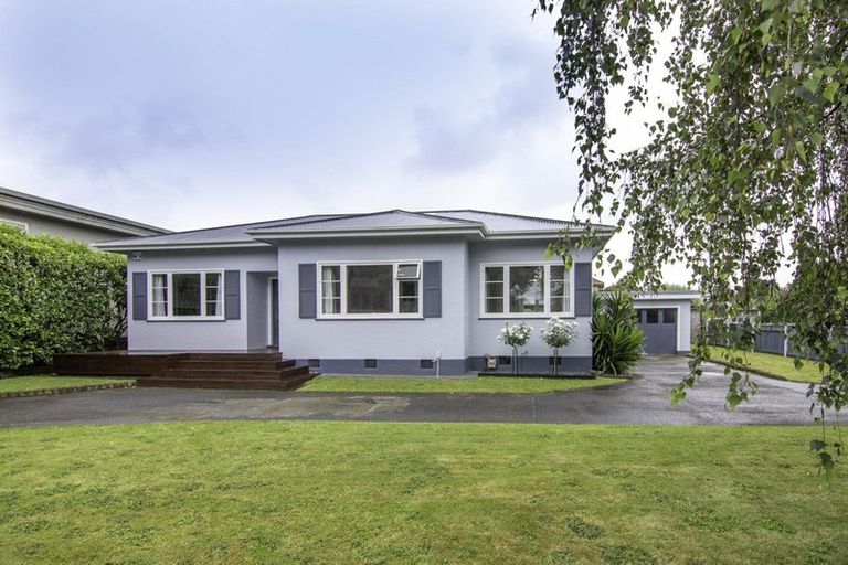 Photo of property in 293 Fitzherbert Avenue, West End, Palmerston North, 4410