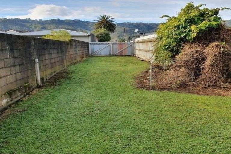 Photo of property in 158 Stokes Valley Road, Stokes Valley, Lower Hutt, 5019