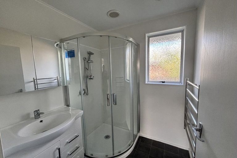 Photo of property in 91 Norana Road, Timberlea, Upper Hutt, 5018