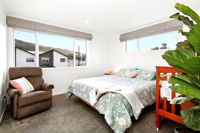 Photo of property in 7 Torea Place, Kenepuru, Porirua, 5022