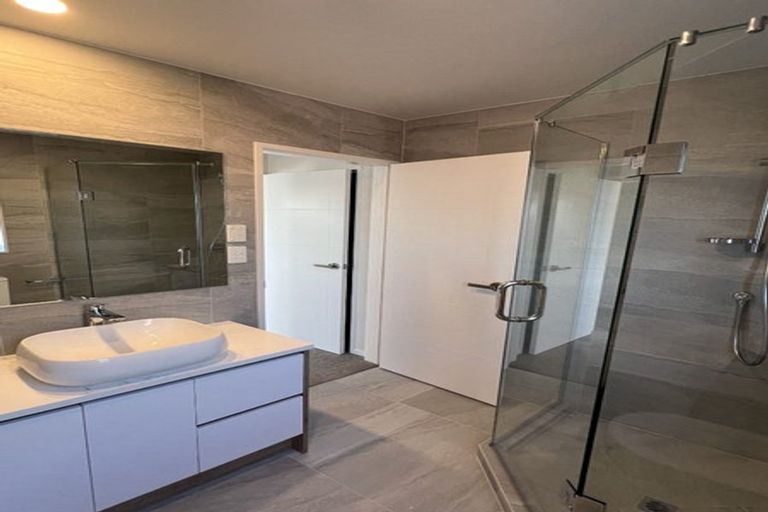 Photo of property in 35 Ksenia Drive, Flat Bush, Auckland, 2019