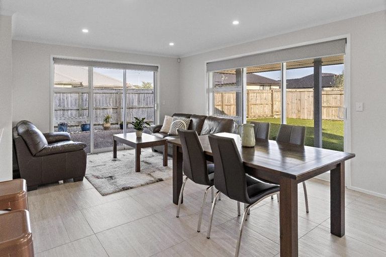 Photo of property in 17 Maple Grove, Solway, Masterton, 5810