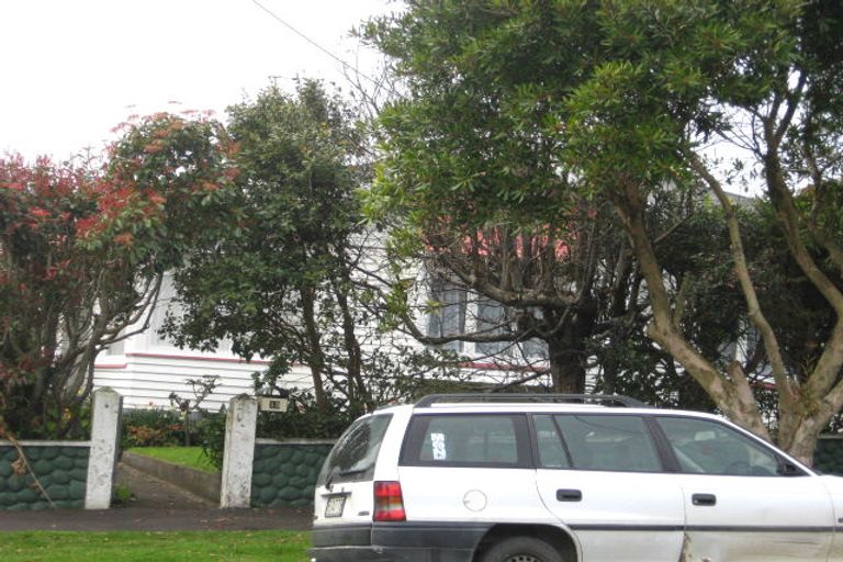 Photo of property in 13 Peace Avenue, Moturoa, New Plymouth, 4310