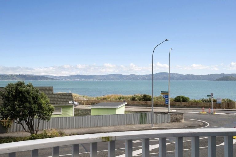 Photo of property in 69 Muritai Road, Eastbourne, Lower Hutt, 5013