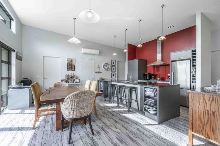 Photo of property in 2390 Owaka Highway, Katea, Balclutha, 9271