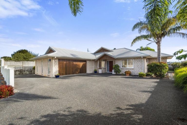 Photo of property in 6 Condor Drive, Pyes Pa, Tauranga, 3112