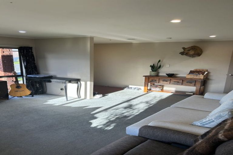 Photo of property in 6 Owhatiura Drive, Lynmore, Rotorua, 3010