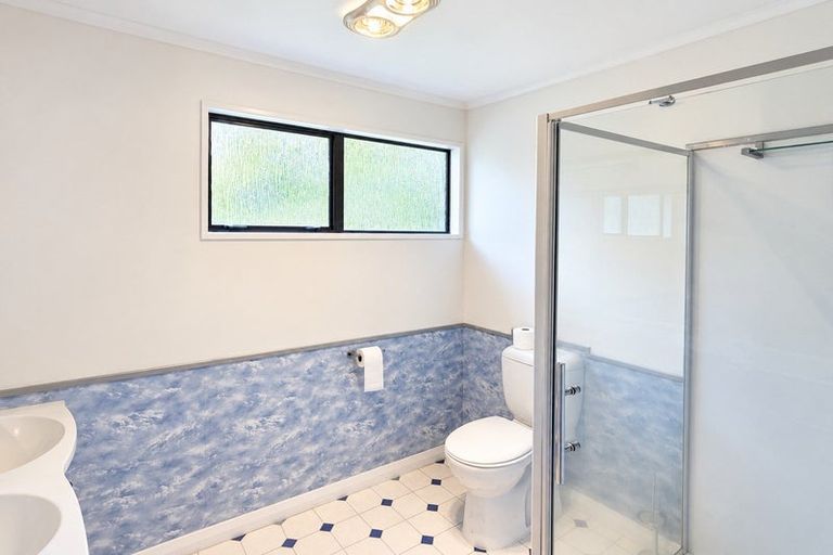 Photo of property in 3 Te Maku Grove, Waikanae, 5036