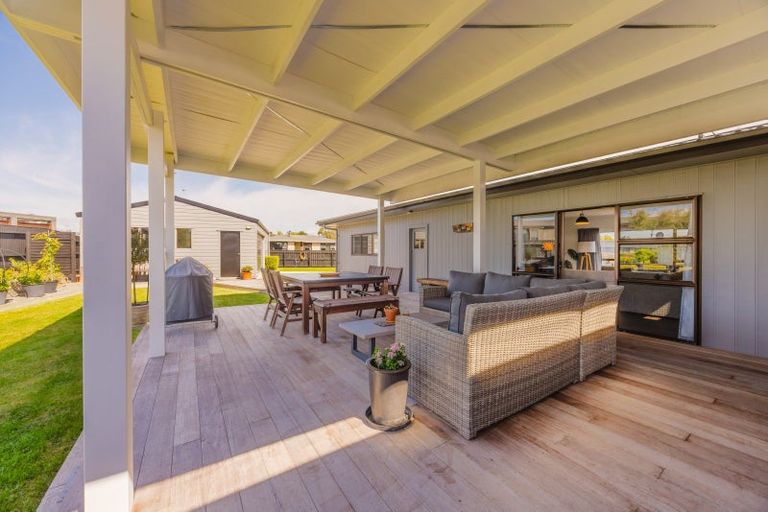 Photo of property in 2 Willow Grove, Waipukurau, 4200