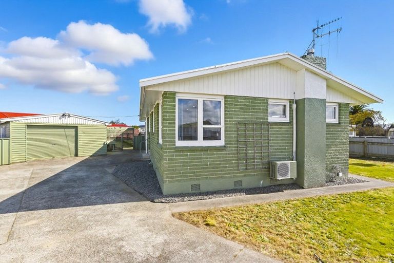 Photo of property in 4 Ross Street, Levin, 5510
