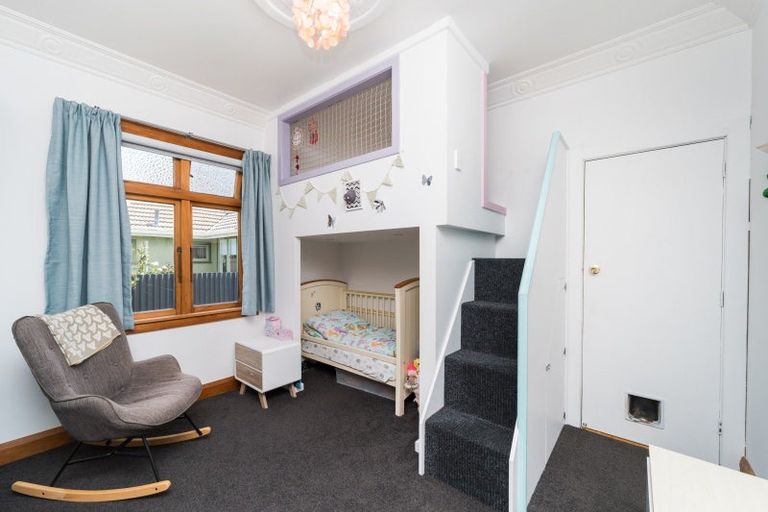Photo of property in 105b Pahiatua Street, Hokowhitu, Palmerston North, 4410