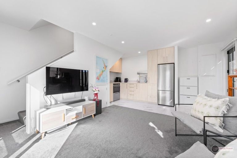 Photo of property in 2c Avon Street, Waterloo, Lower Hutt, 5011