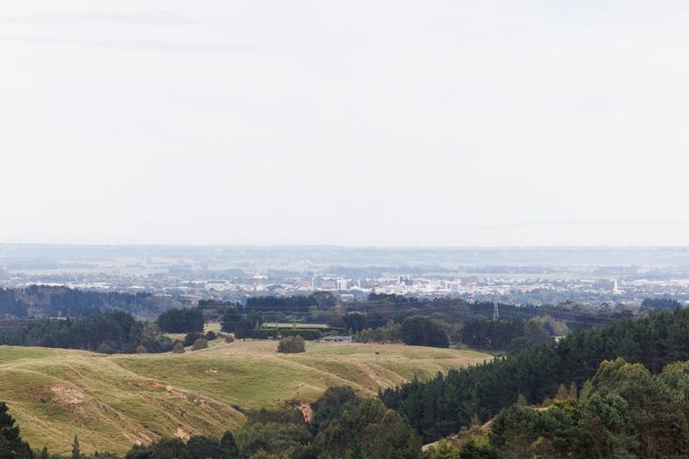 Photo of property in 539 Pahiatua Aokautere Road, Aokautere, 4471