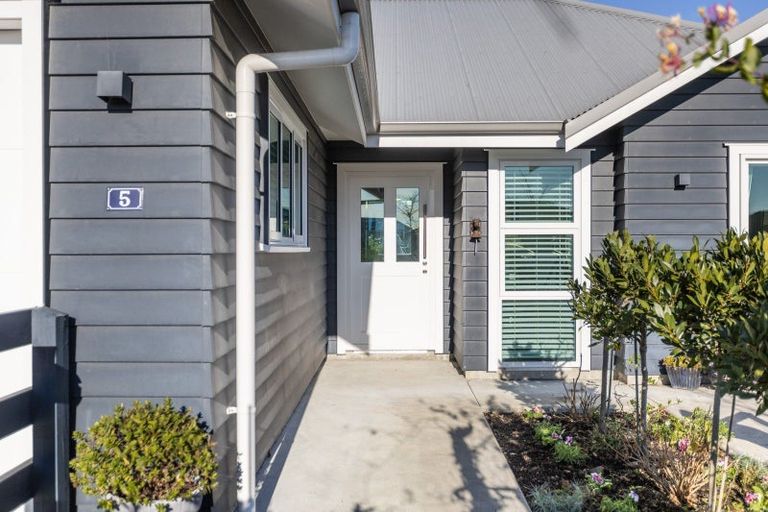 Photo of property in 5 Grooby Place, Havelock North, 4130