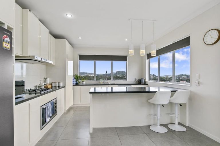 Photo of property in 6 Polestar Lane, Whitby, Porirua, 5024