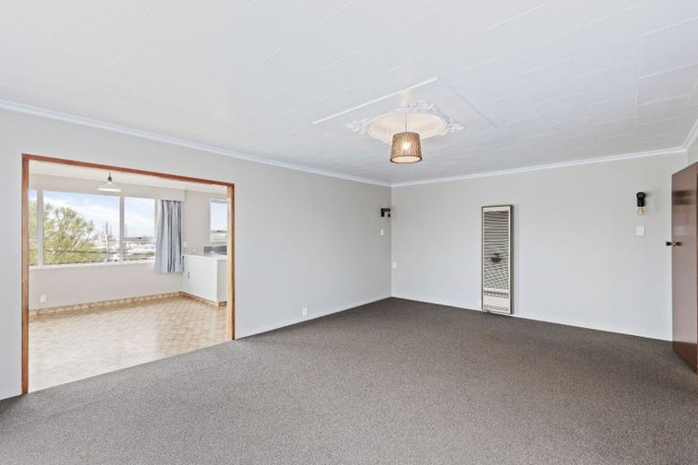 Photo of property in 61 Cracroft Street, Waitara, 4320