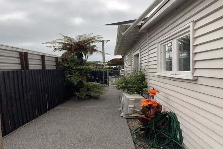 Photo of property in 68 Estuary Road, New Brighton, Christchurch, 8061
