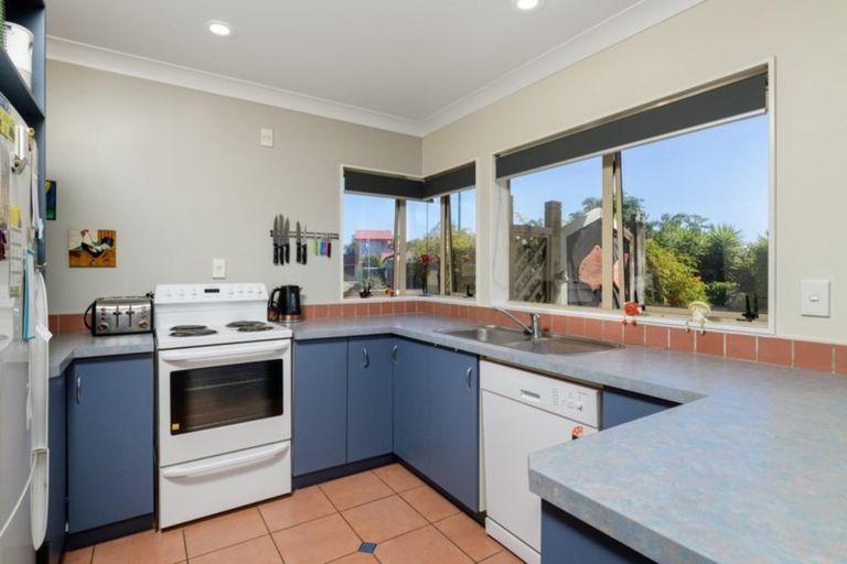 Photo of property in 5 Checketts Place, Papamoa Beach, Papamoa, 3118