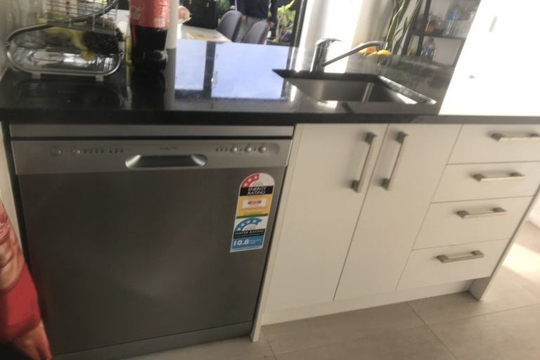 Photo of property in 1 Beardmore Lane, Papakura, 2110