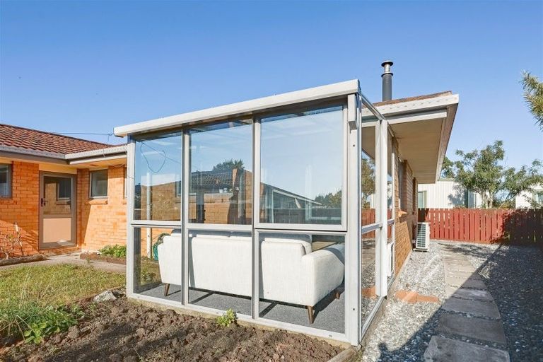 Photo of property in 1 Rochfort Place, Westport, 7825