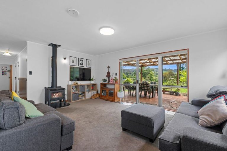Photo of property in 83 Aquarius Drive, Kawaha Point, Rotorua, 3010