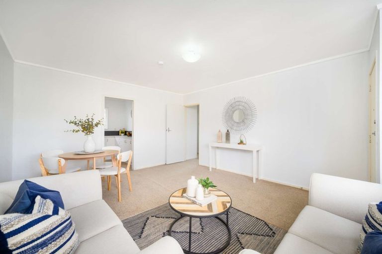 Photo of property in 2/63 Cardiff Road, Pakuranga, Auckland, 2010