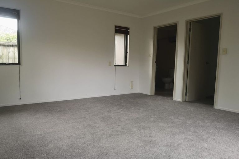 Photo of property in 18 Hampervale Place, Flat Bush, Auckland, 2016