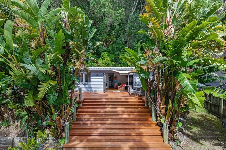 Photo of property in 142 Pohutukawa Avenue, Ohope, 3121