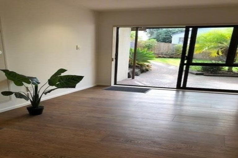 Photo of property in 26 Arran Road, Browns Bay, Auckland, 0630