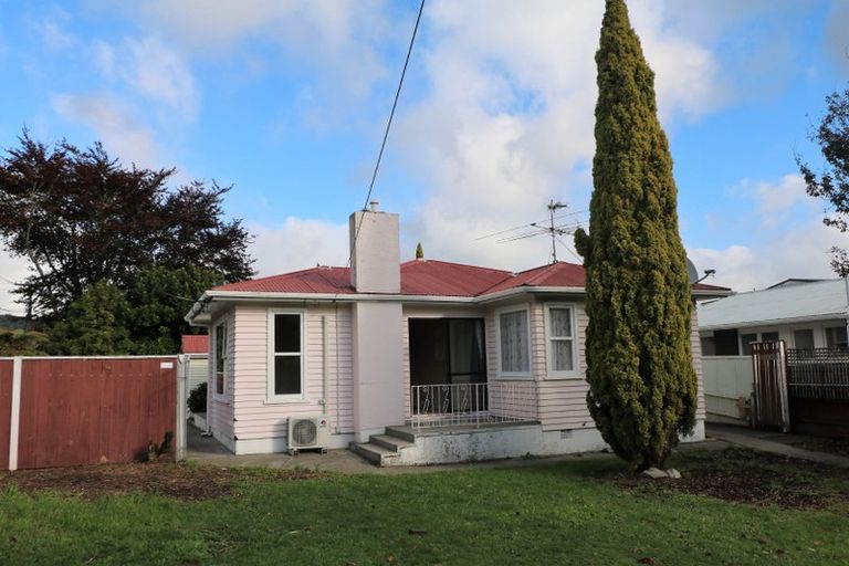 Photo of property in 59 Ebdentown Street, Ebdentown, Upper Hutt, 5018