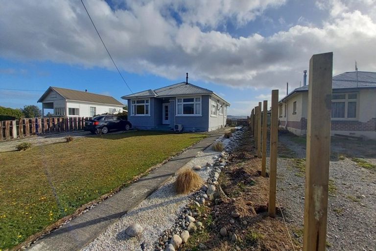Photo of property in 19 Main Road, Tuatapere, 9620
