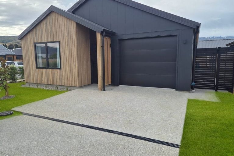 Photo of property in 14 Wooing Tree Avenue, Cromwell, 9310