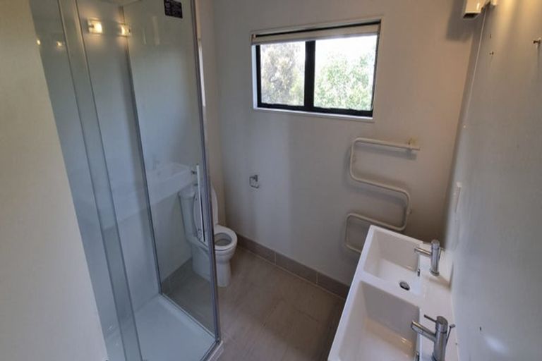 Photo of property in 99 Pemberton Avenue, Bayview, Auckland, 0629