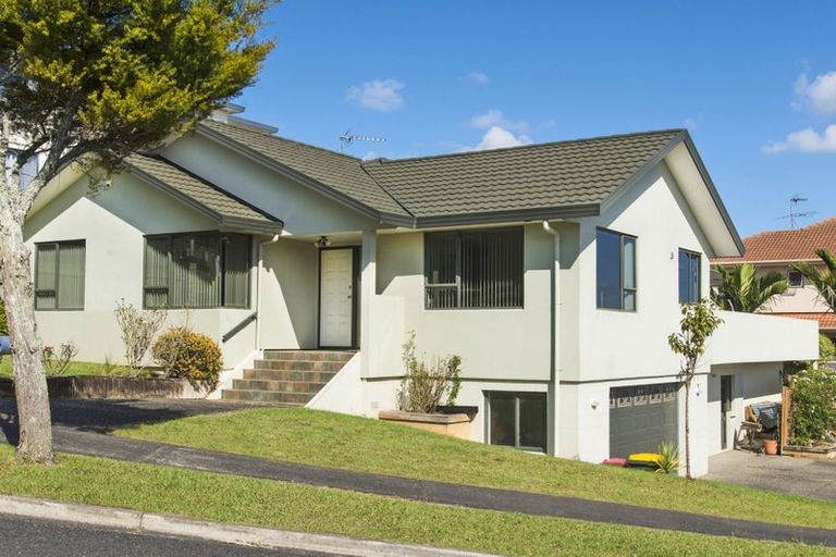 Photo of property in 23 The Enclave, Totara Heights, Auckland, 2105