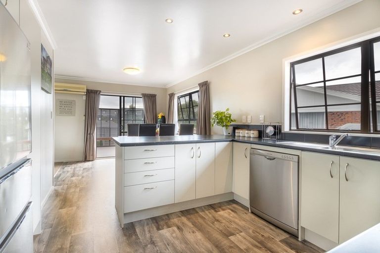 Photo of property in 29 Sheridan Crescent, Leamington, Cambridge, 3432