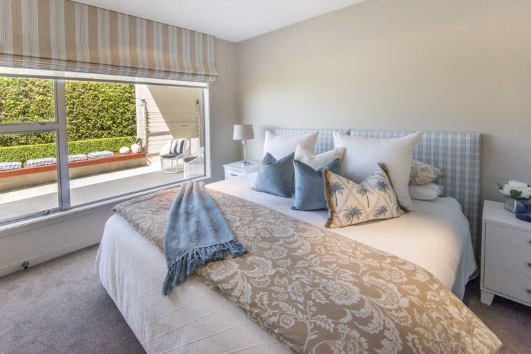 Photo of property in 1/40 Seacliffe Avenue, Belmont, Auckland, 0622