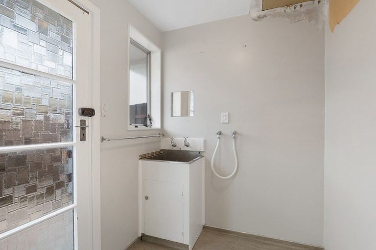 Photo of property in 69 Arran Crescent, Woolston, Christchurch, 8062