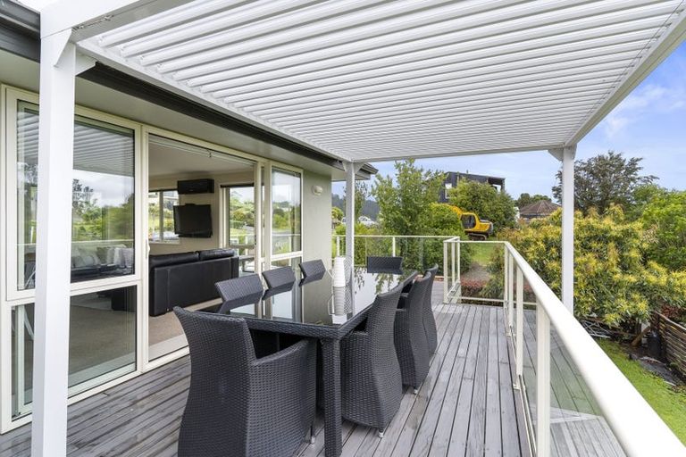 Photo of property in 100 Estuary View, Whangamata, 3620