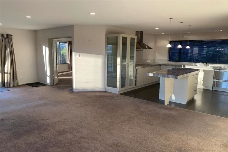 Photo of property in 4 Kingsbridge Drive, Burwood, Christchurch, 8083