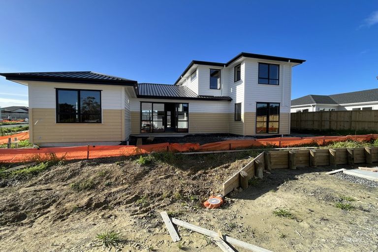 Photo of property in 14 Cutfield Lane, Kumeu, 0810