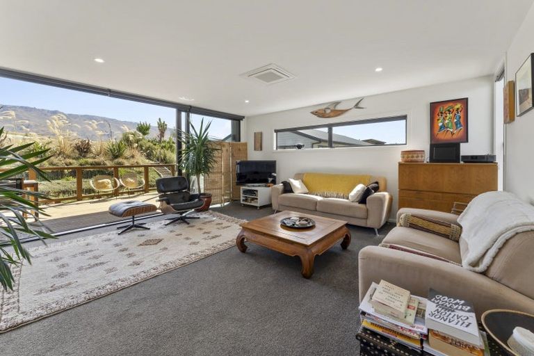 Photo of property in 33 Stratford Drive, Mount Pisa, Cromwell, 9383