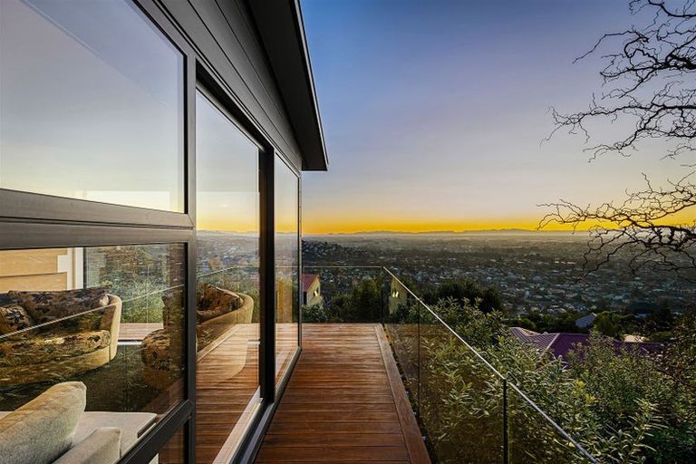 Photo of property in 60 Huntsbury Avenue, Huntsbury, Christchurch, 8022