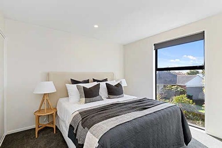 Photo of property in 1/102 Creyke Road, Ilam, Christchurch, 8041