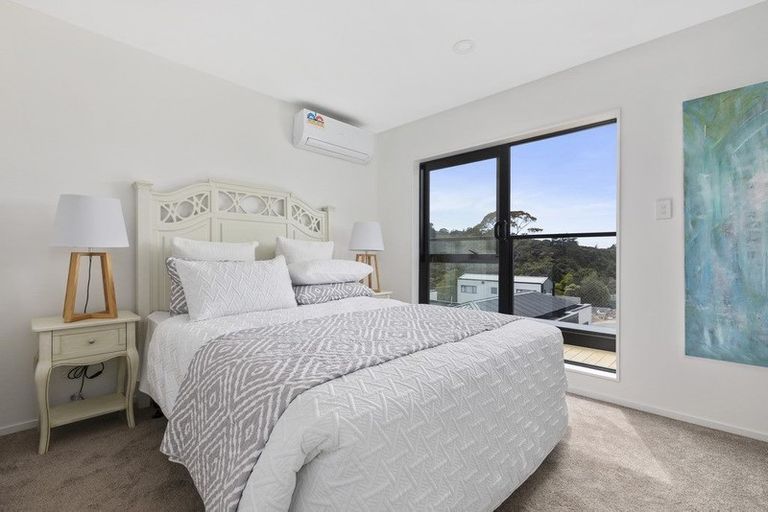 Photo of property in 30 Waihou Crescent, Albany Heights, Auckland, 0632