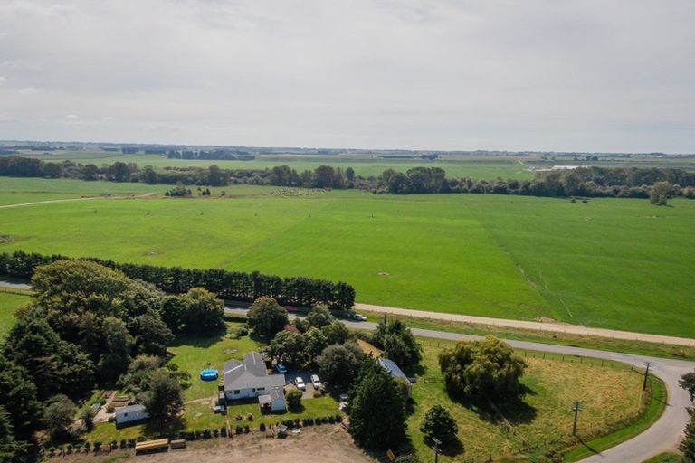 Photo of property in 381 Pareora River Road, Saint Andrews, Timaru, 7972