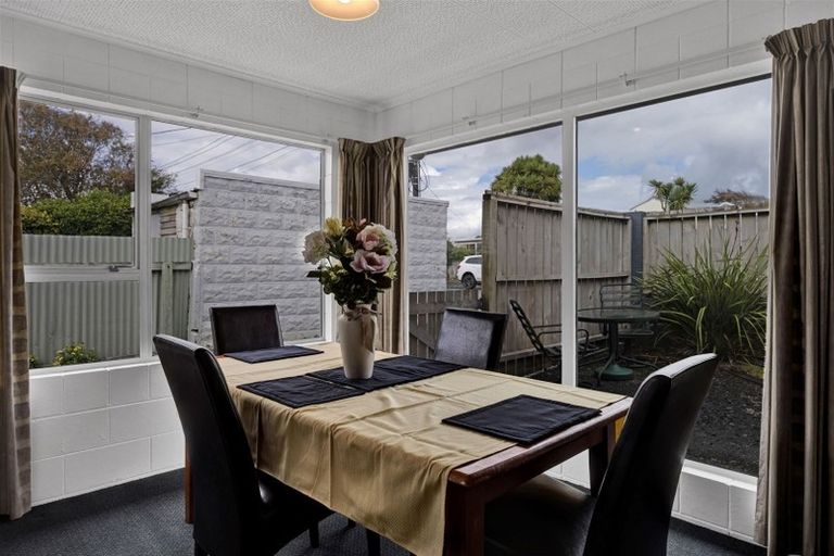 Photo of property in 74a Barrett Street, Westown, New Plymouth, 4310