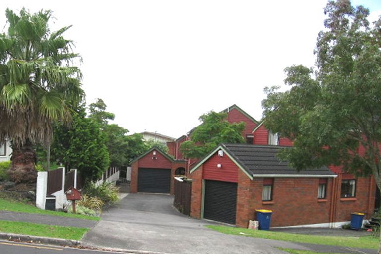 Photo of property in 1/6 Sturm Avenue, Massey, Auckland, 0614