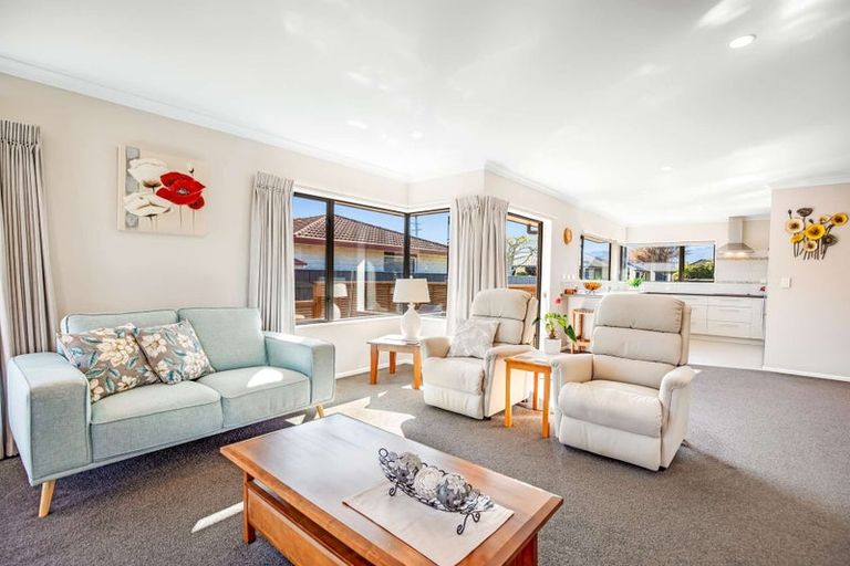 Photo of property in 105 Winchester Street, Levin, 5510