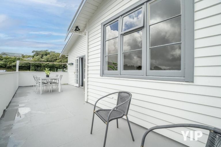 Photo of property in 29 Helston Road, Johnsonville, Wellington, 6037